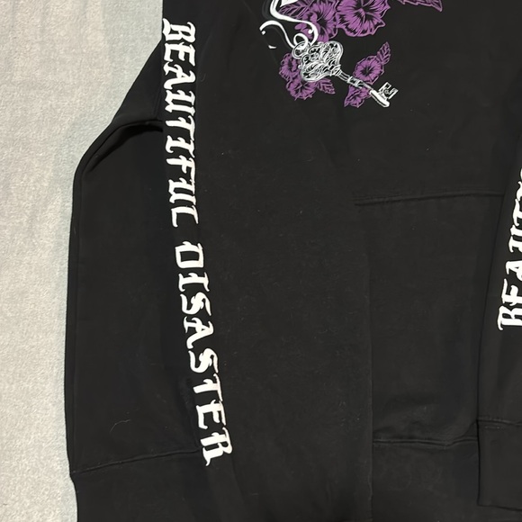 Beautiful Disaster Don’t Put The Key To Your Happiness In Someone Else’s Pocket - Picture 5 of 7